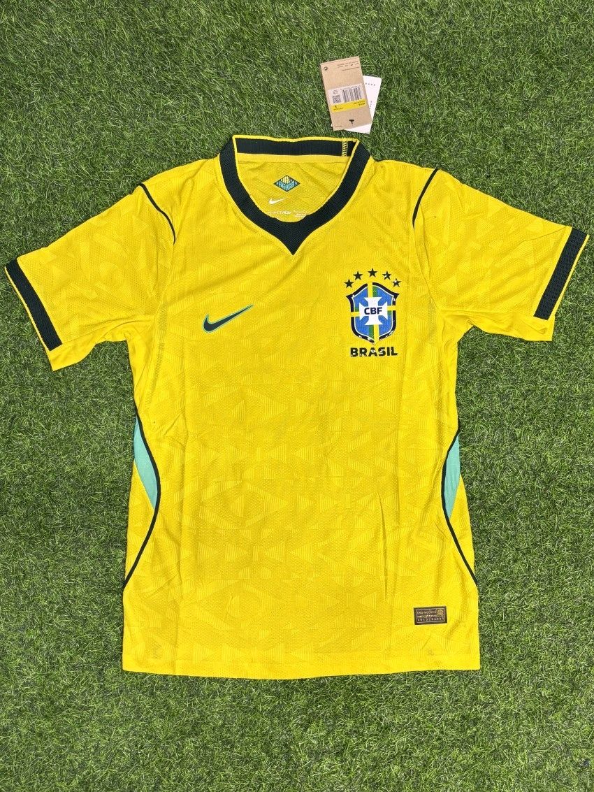 Brazil Home Jersey 2025/26 🇧🇷 + ONE SURPRISE GIFT